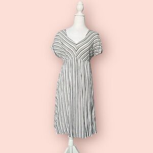 Isabel maternity stripe with white and gray